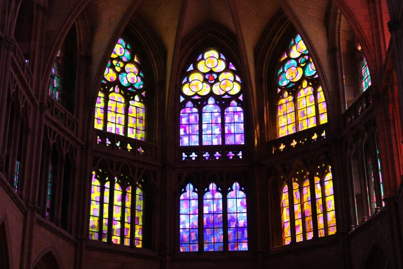 Les Vitraux de la Cathédrale de Nevers